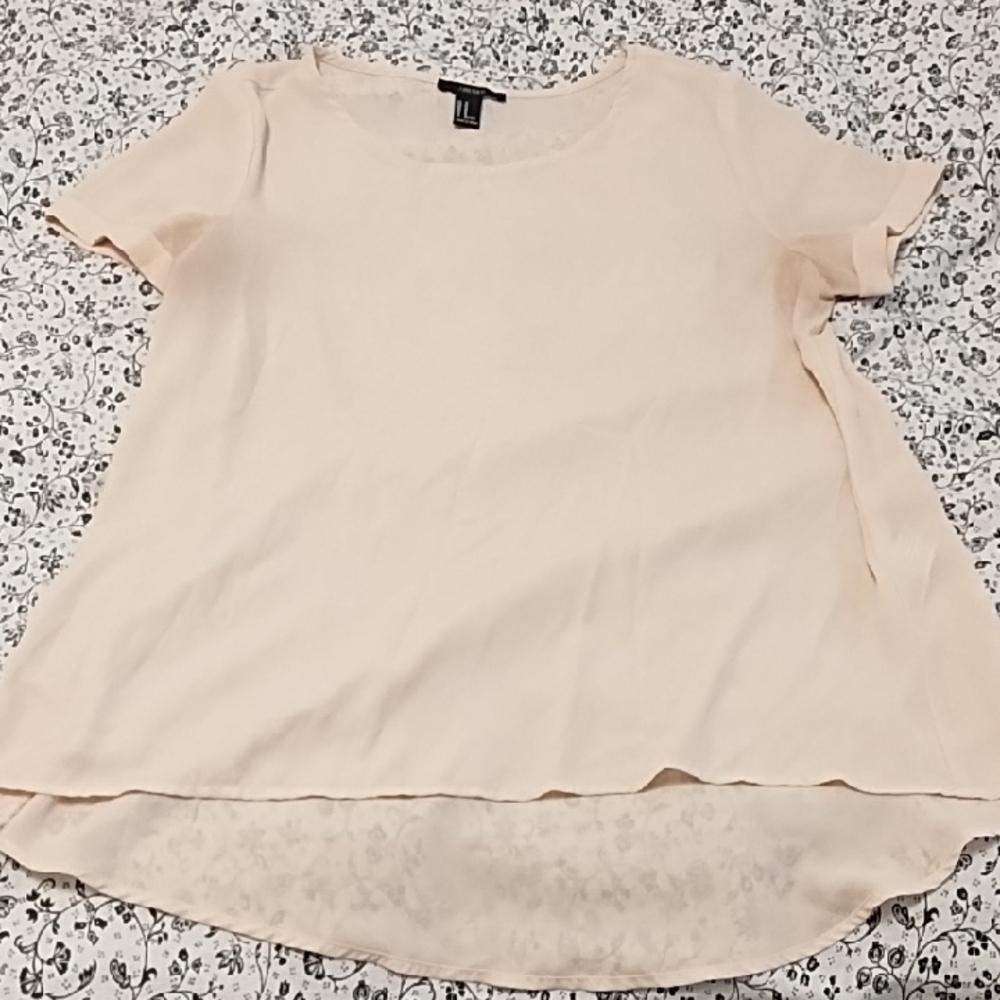 Forever 21 Cream Short Sleeve Top